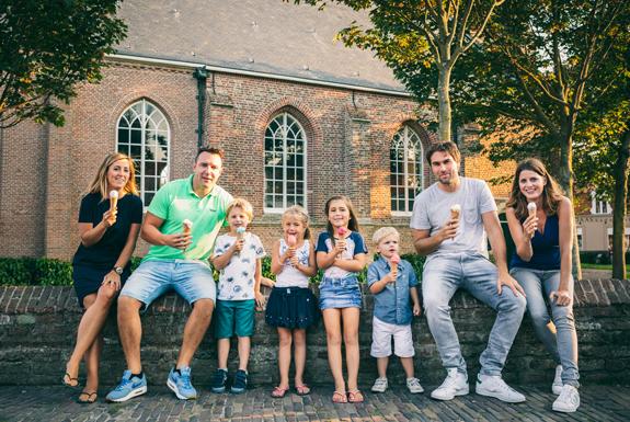 Mensen eten ijs | Résidence Wijngaerde