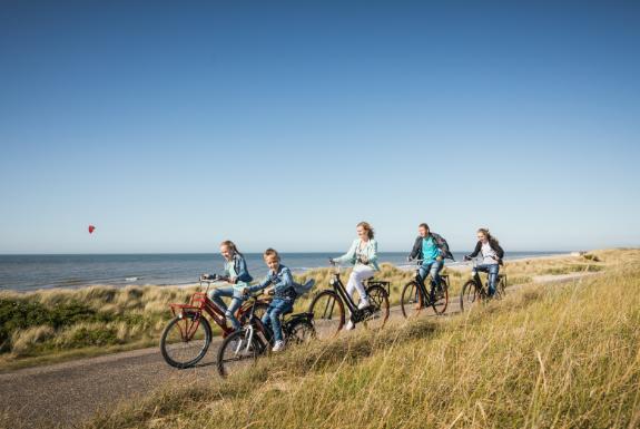 Gezin fietst | Résidence Wijngaerde