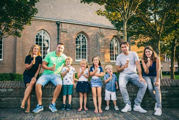 Mensen eten ijs | Résidence Wijngaerde